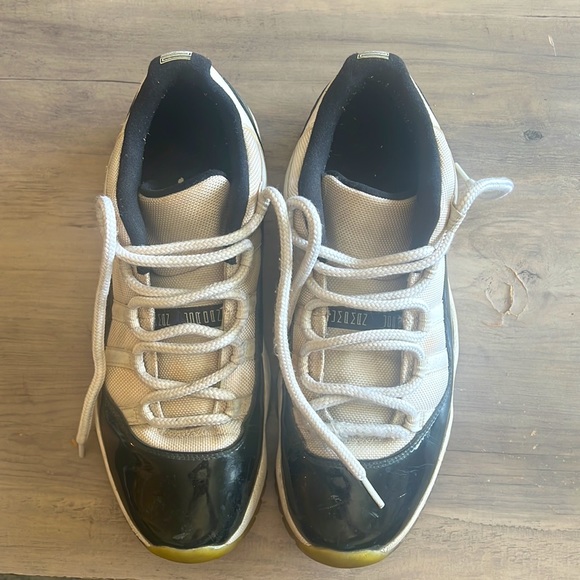 10.5 Air Jordan Retro Low Concord - Picture 2 of 5